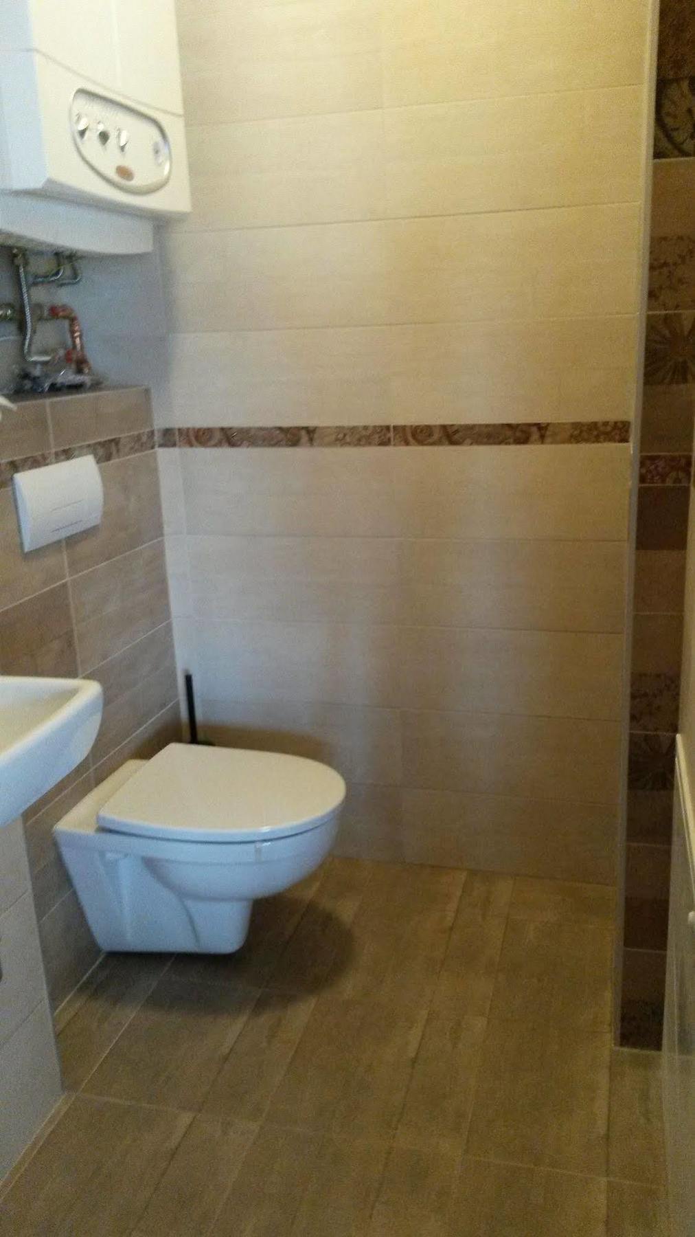 פישטני Attic Parkview Apartment מראה חיצוני תמונה